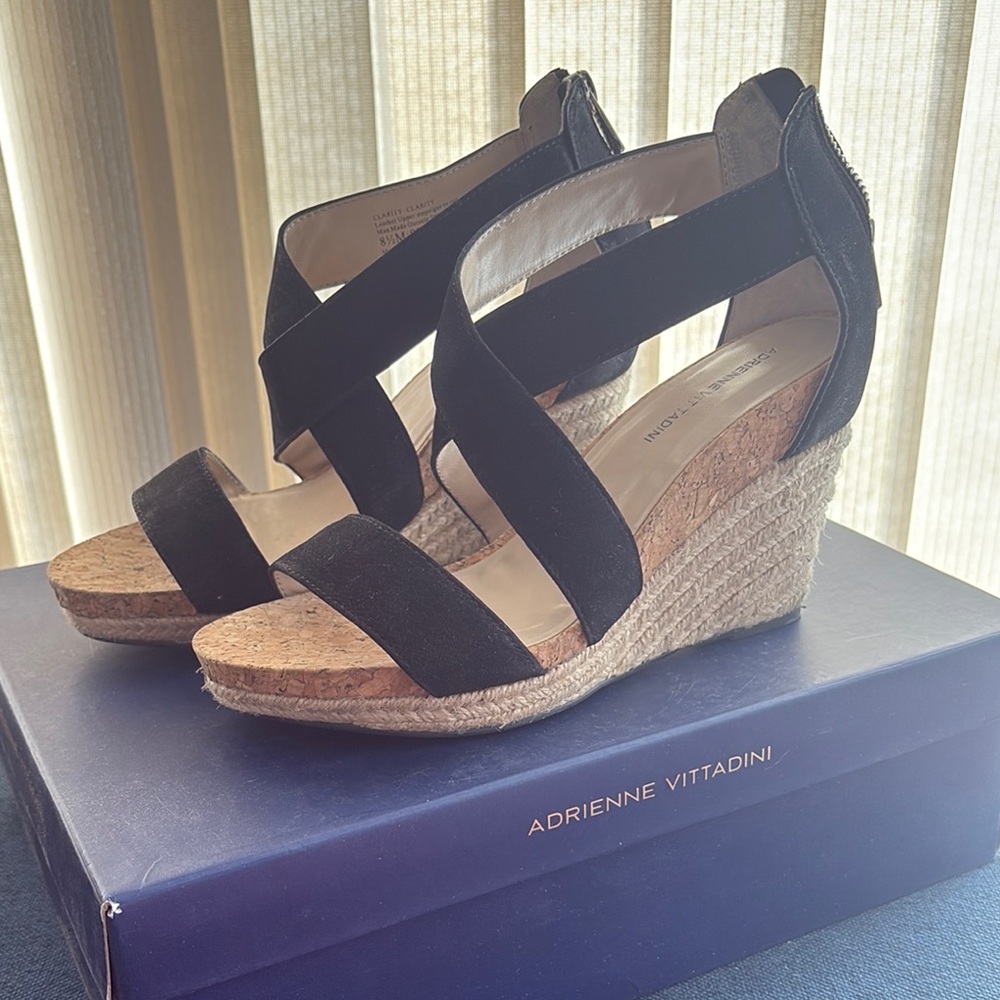 NWT/ Adrienne Vittadini Black Wedge Sandals
